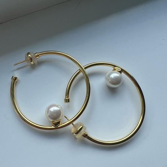 Earring - Picture 6 of 7